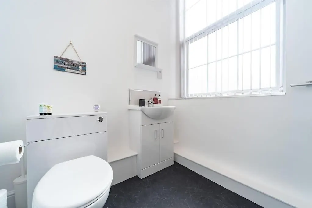 Jesouth Refreshing 1 Bedrm Condo Roomy Comfy Posh Kingston upon Hull