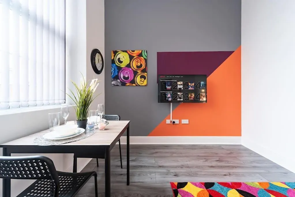 Jesouth Refreshing 1 Bedrm Condo Roomy Comfy Posh Kingston upon Hull 0*,